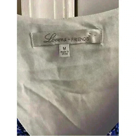 Lovers+ FRIENDS Gracie Shift Dress with Cutout Sleeves. Medium - Picture 8 of 9